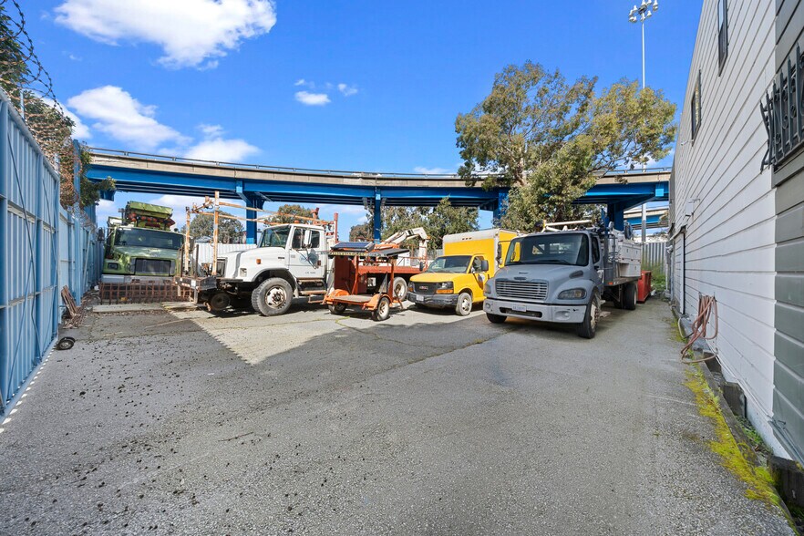 More Photos Of 575 10th St, San Francisco Warehouse For Sale