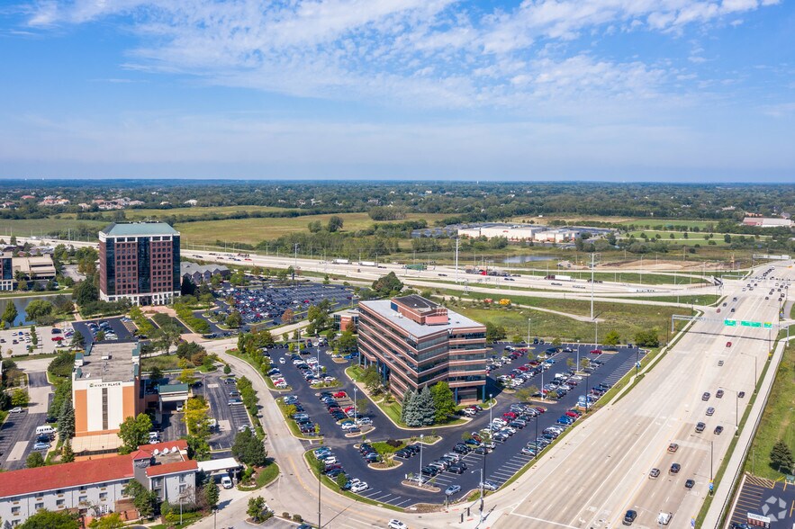 More Photos Of 2300 Barrington Rd, Hoffman Estates Coworking Space