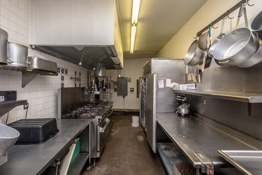More Photos Of 2200 Mesquite Ave, Lake Havasu City Restaurant For Lease