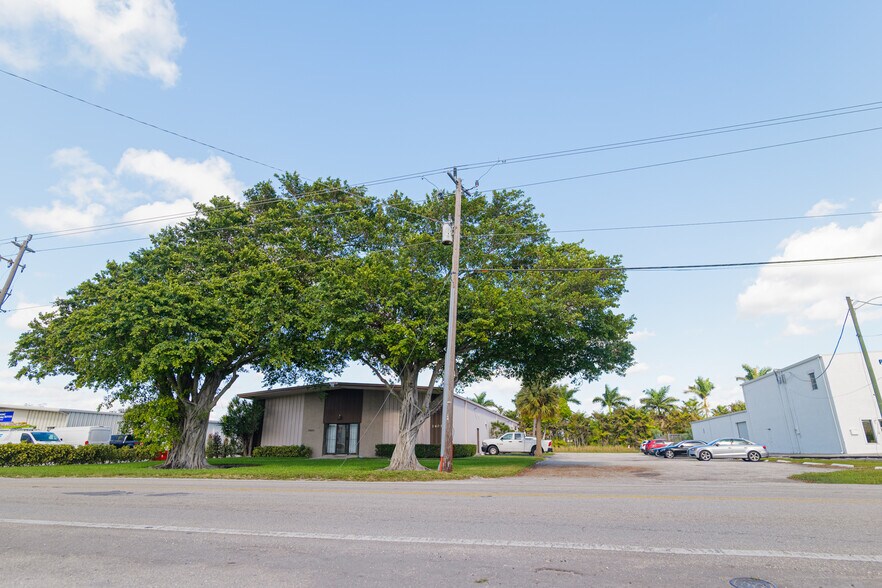 Primary Photo Of 2605 Old Okeechobee Rd, West Palm Beach Warehouse For Sale