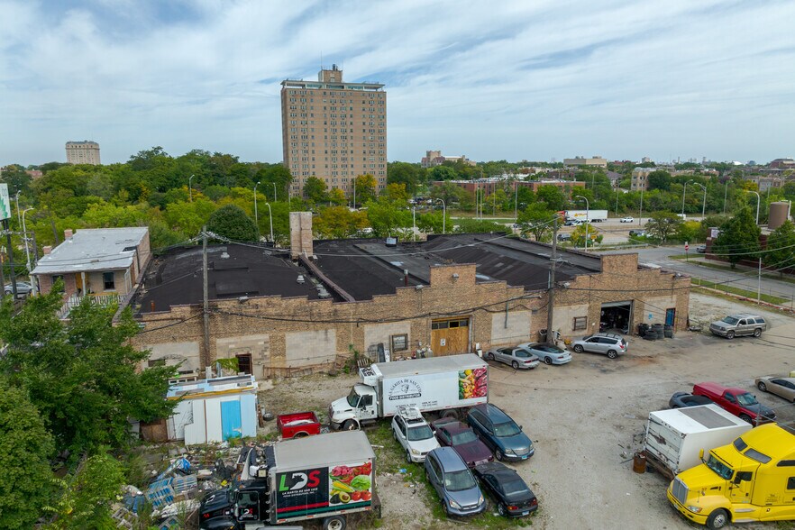 More Photos Of 3659 W Harrison St, Chicago Warehouse For Sale