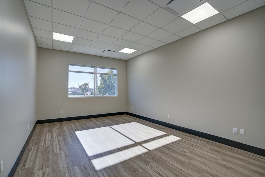 More Photos Of 4272 Promenade Dr, Colorado Springs Office For Lease