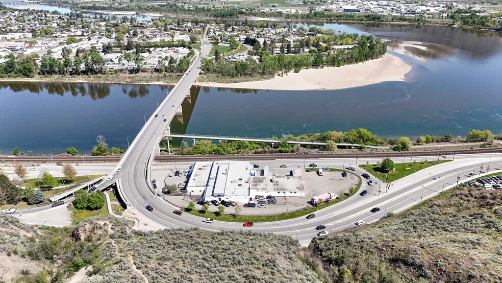 More Photos Of 431 Victoria St W, Kamloops Industrial For Lease