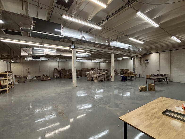 More Photos Of 1101 NW 72nd St, Miami Warehouse For Lease