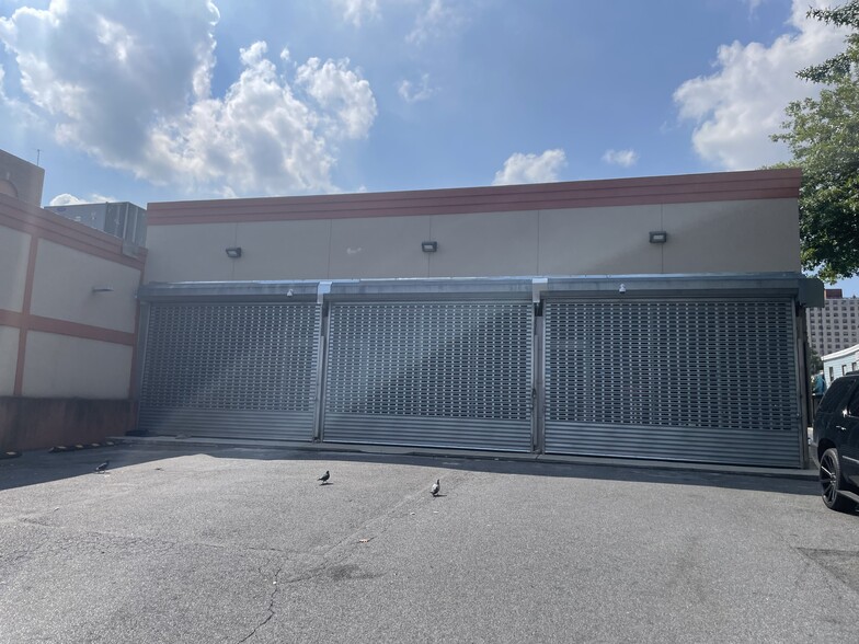 More Photos Of 475 Southern Blvd, Bronx Storefront For Lease