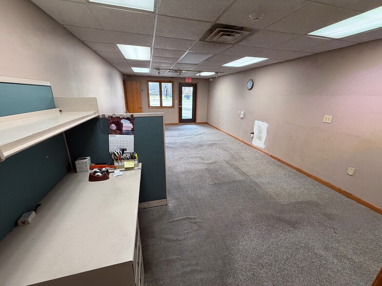 More Photos Of 7304 Wales Ave NW, Canton Office For Sale