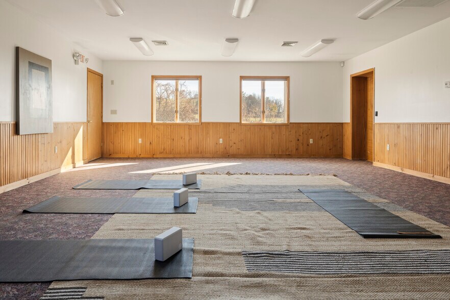 More Photos Of 2400 US Route 9, Hudson Office For Sale
