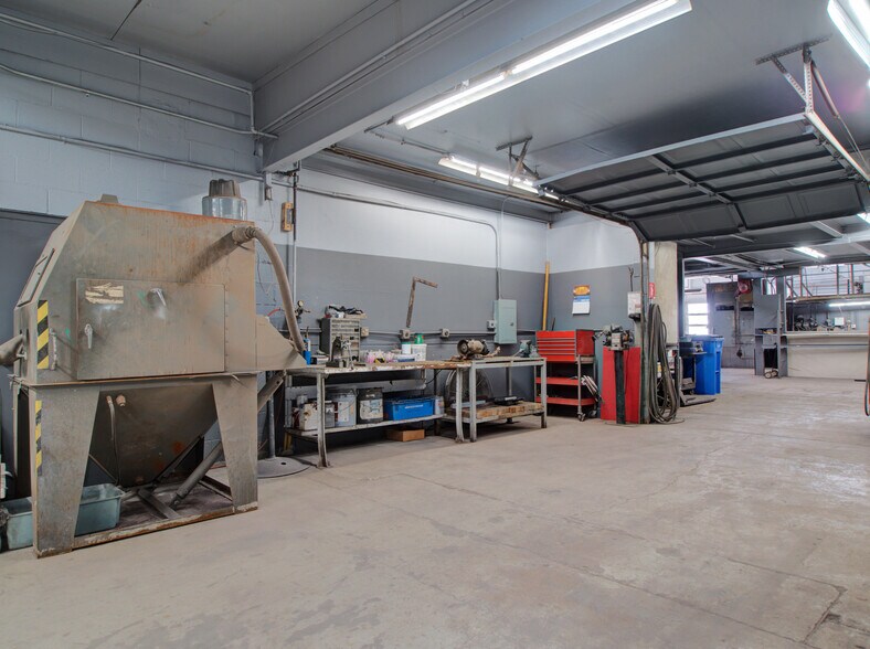 More Photos Of 56 Clarendon Ave, Kingston Warehouse For Sale