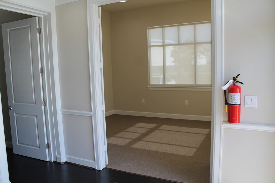 More Photos Of 1526 Katy Gap Rd, Katy Unknown For Sale