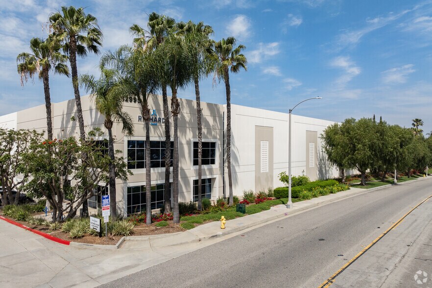 More Photos Of 12995 Marquardt Ave, Santa Fe Springs Warehouse For Lease