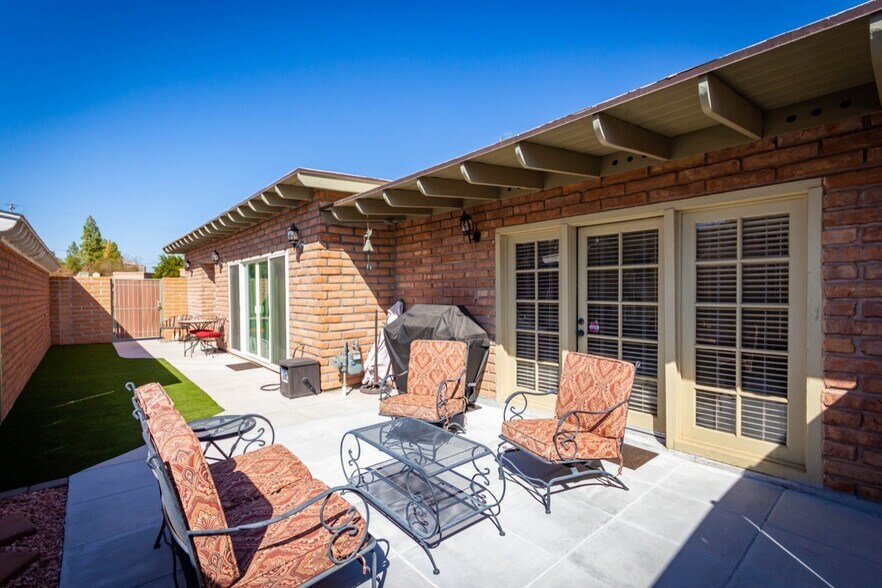 More Photos Of 207 E Monterey Way, Phoenix Office Residential For Sale