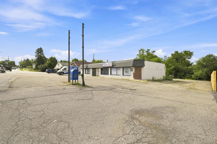 More Photos Of 1069-1077 Millville Ave, Hamilton General Retail For Sale