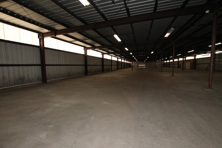 More Photos Of 9 Old Westminster Rd, Hubbardston Warehouse For Sale