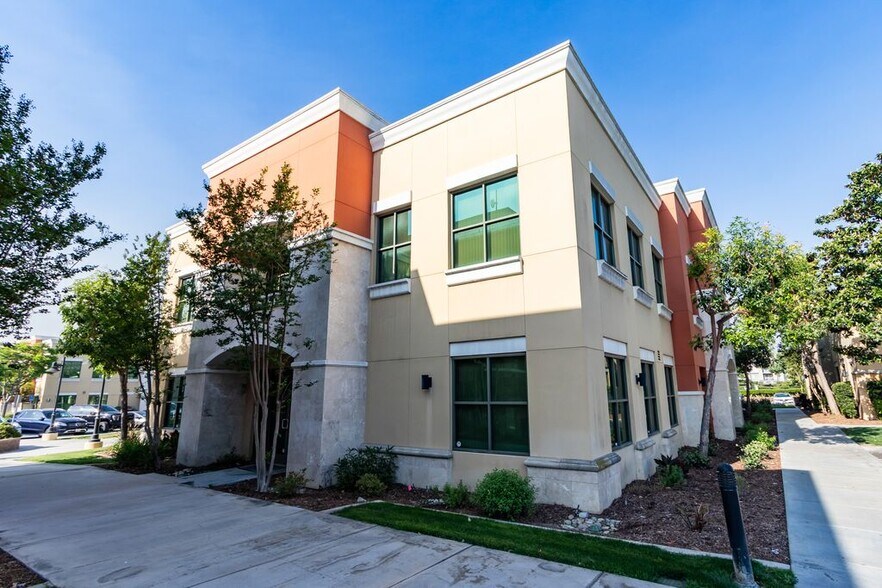 More Photos Of 3333 Concours, Ontario Office For Sale