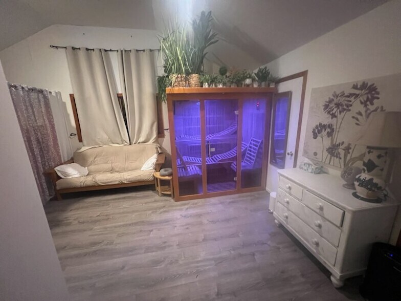 More Photos Of 133 Main St, High Falls Office For Lease