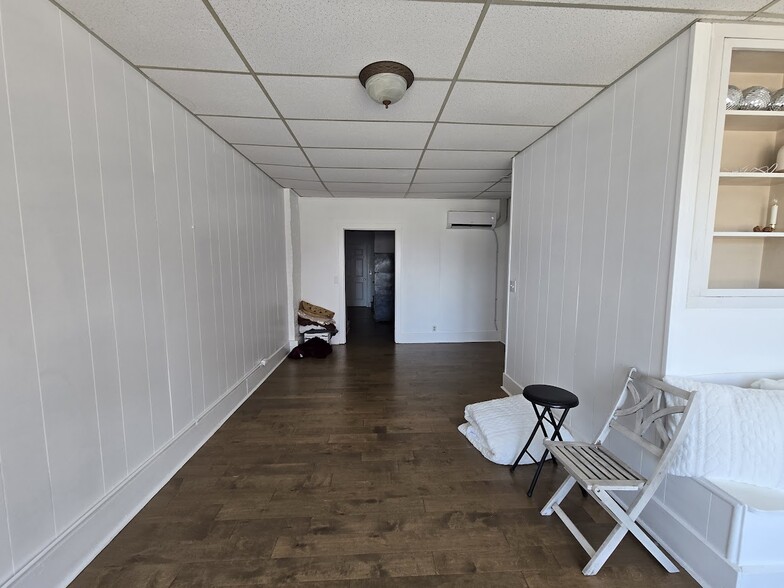 More Photos Of 136 W Main St, Hillsboro Storefront Retail Residential For Sale