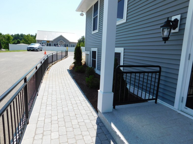 More Photos Of 271 Derry Rd, Litchfield Medical For Sale