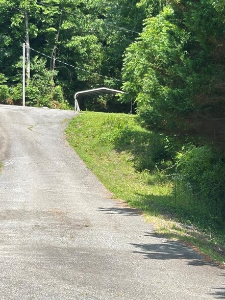 More Photos Of 2936 Hwy 175, Hayesville Specialty For Sale