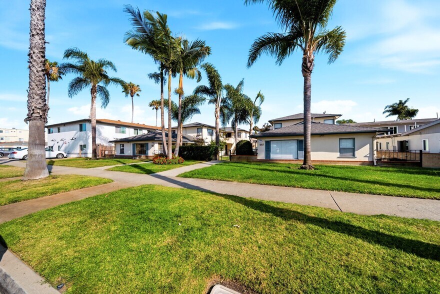 More Photos Of 1057 Grand Ave, San Diego Apartments For Sale