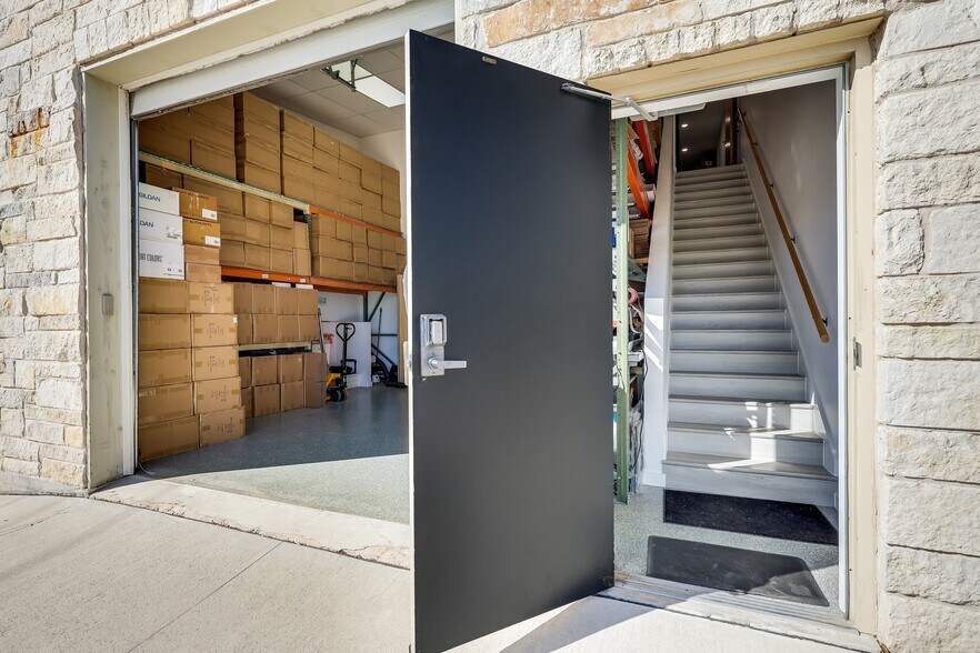 More Photos Of 2000 Windy Ter, Cedar Park Warehouse For Sale