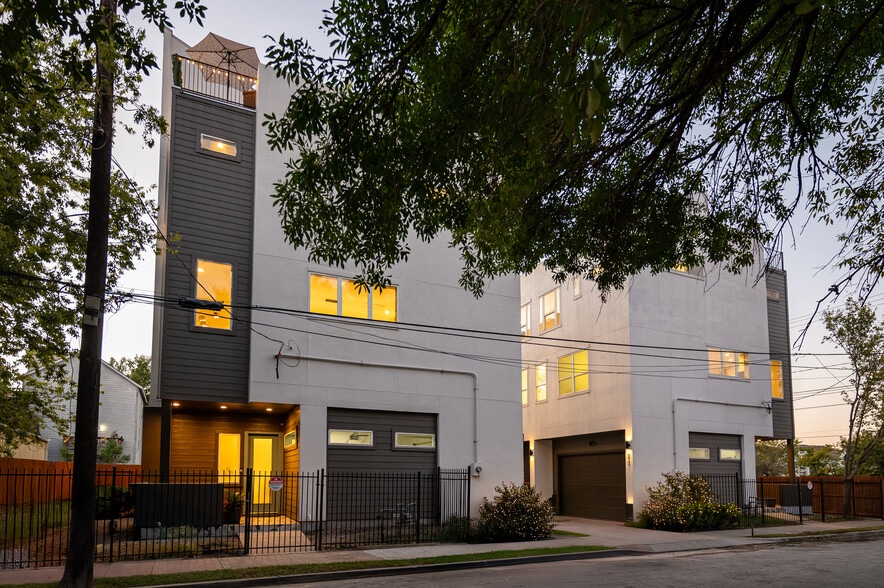 More Photos Of , Houston Multifamily For Sale