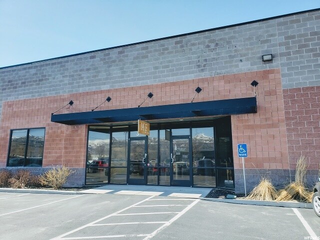 More Photos Of 215 N Redwood Rd, North Salt Lake Flex For Lease