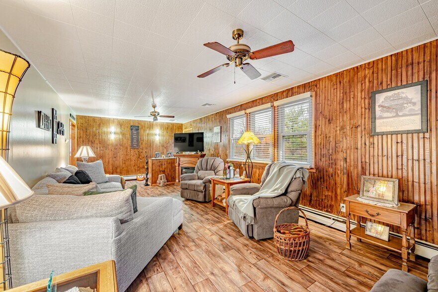 More Photos Of 175 Mount Joy Rd, Mount Pleasant Industrial For Sale