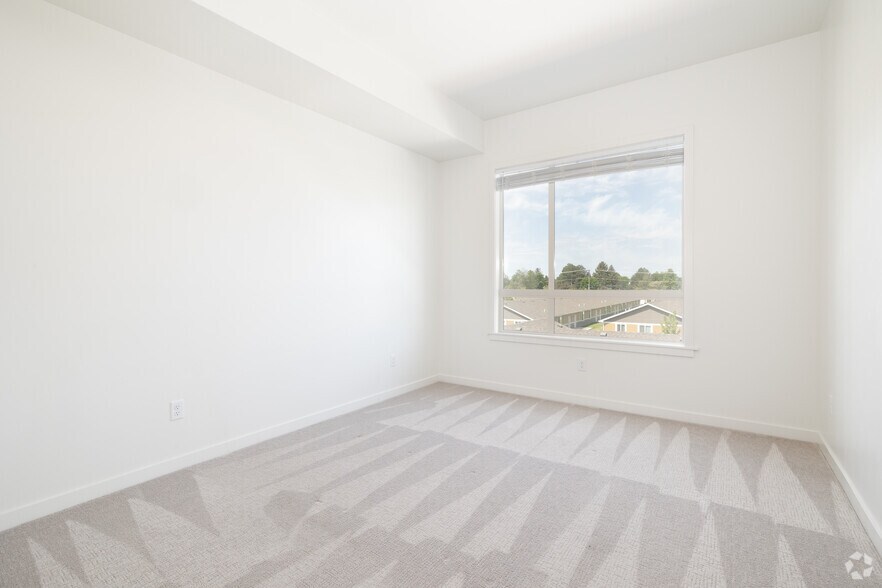 More Photos Of 1915 S Woodruff Ave, Idaho Falls Multifamily For Sale