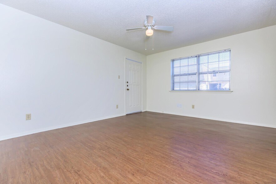 More Photos Of 255 Turner St, Roanoke Apartments For Sale