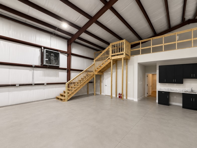 More Photos Of 4122 Meeting Street Rd, Charleston Warehouse For Lease