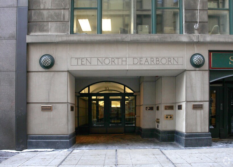 More Photos Of 10 N Dearborn St, Chicago Office For Lease