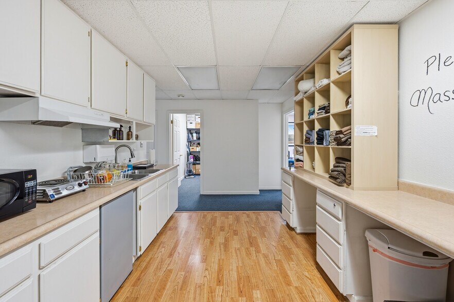 More Photos Of 1097 E Main St, Grass Valley Office For Sale
