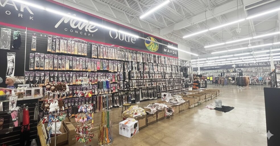 More Photos Of 8240 S Stony Island Ave, Chicago Storefront For Lease