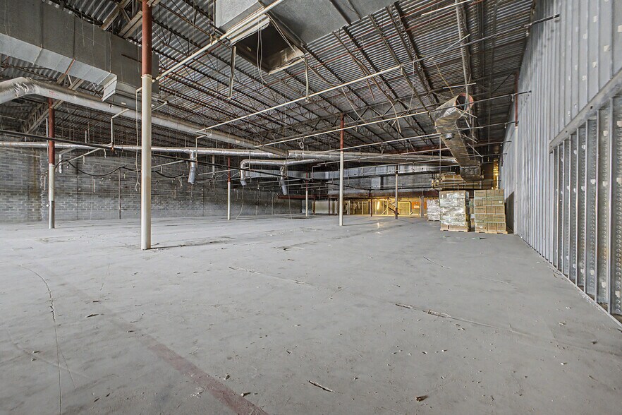 More Photos Of 5866-5870 Middlebelt Rd, Garden City Freestanding For Lease