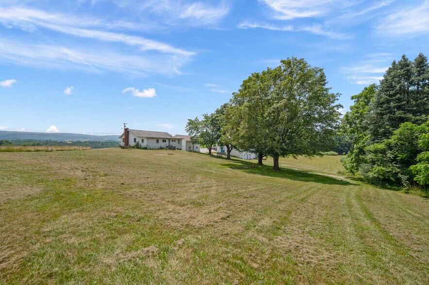 More Photos Of 2006 Mount Pleasant Rd, Greensburg Freestanding For Sale