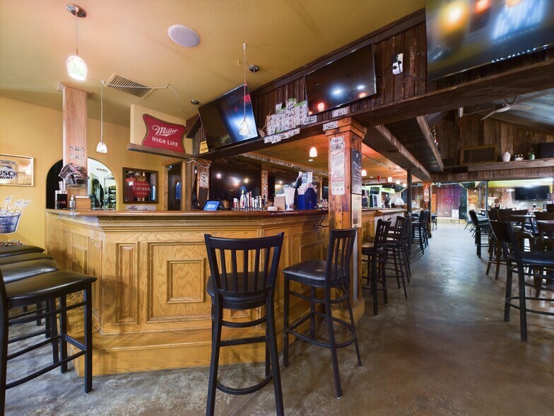 More Photos Of 4512 E M-21, Corunna Restaurant For Sale