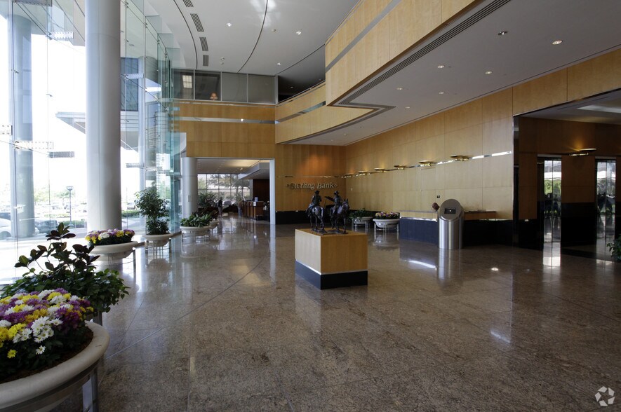 More Photos Of 840 Gessner Rd, Houston Office For Lease