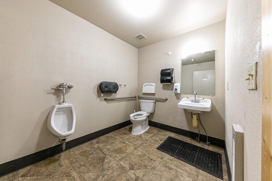 More Photos Of 12315 Deerfield Dr, Truckee Office Residential For Sale