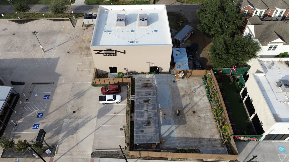 More Photos Of 5316 Washington Ave, Houston Bar For Lease
