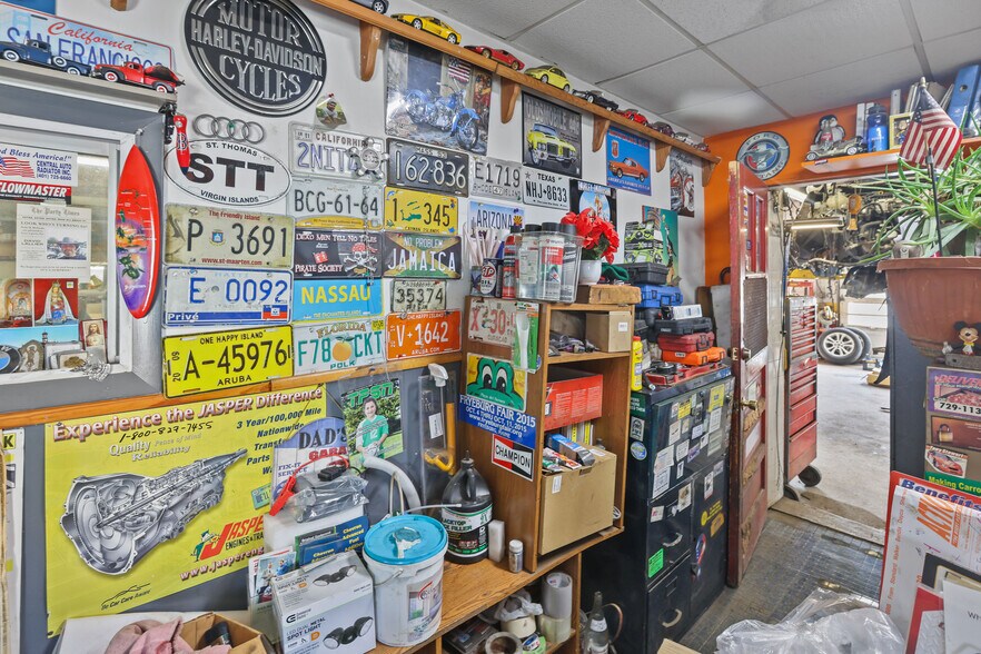 More Photos Of 19 Benefit St, Pawtucket Industrial For Sale