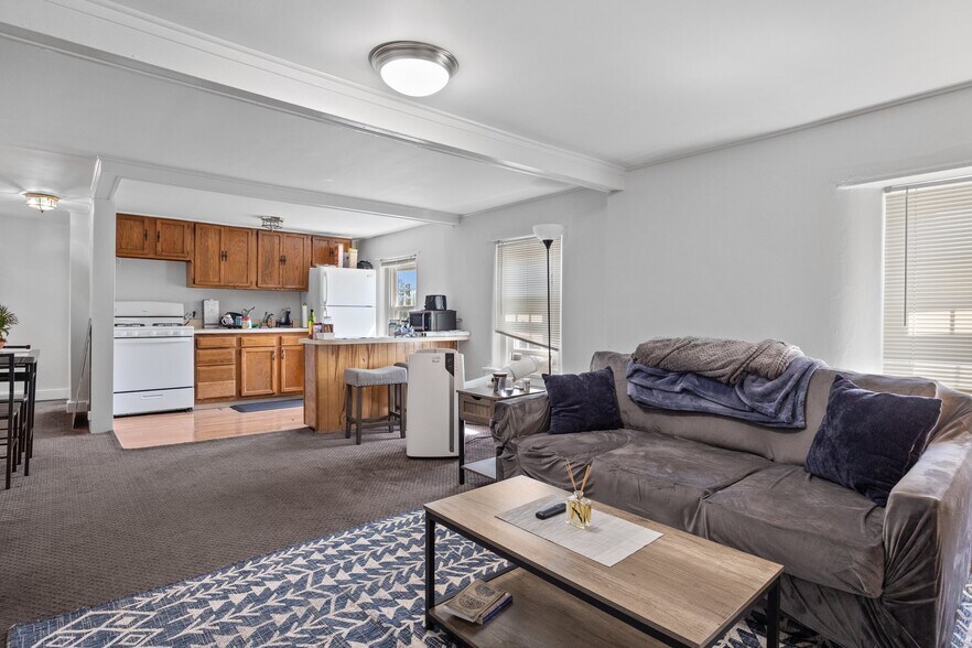 More Photos Of 100 W Maple Ave, Langhorne Restaurant For Sale