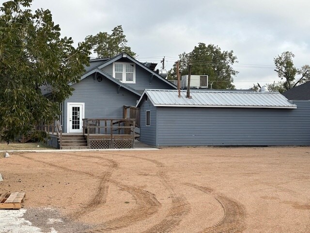 More Photos Of 408 W University Ave, Georgetown General Retail For Lease