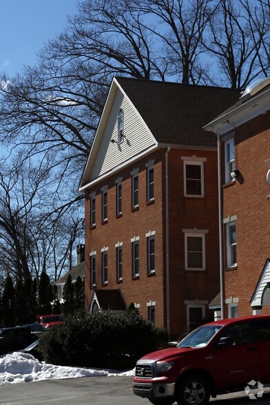 More Photos Of 83 Chestnut Rd, Paoli Office For Lease