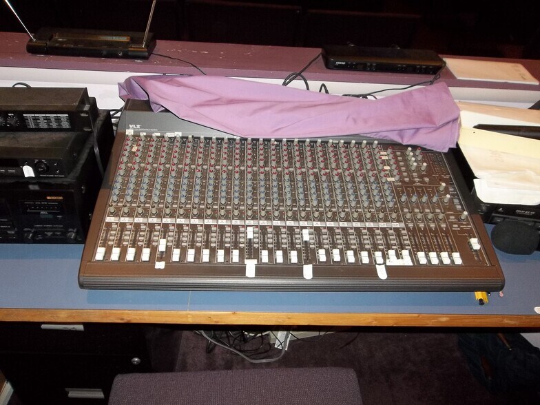 More Photos Of 1390 35th Pkwy Pky, Chanute Religious Facility For Sale