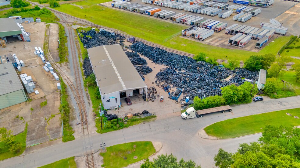 More Photos Of 620 Gellhorn Dr, Houston Warehouse For Sale