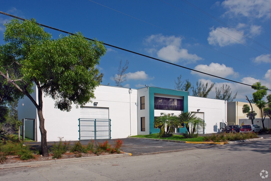 More Photos Of 2200-2202 NW 93rd Ave, Miami Warehouse For Lease