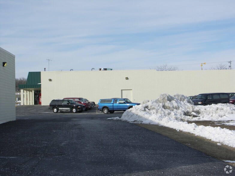 More Photos Of 720-760 W Broadway St, Berlin Unknown For Lease