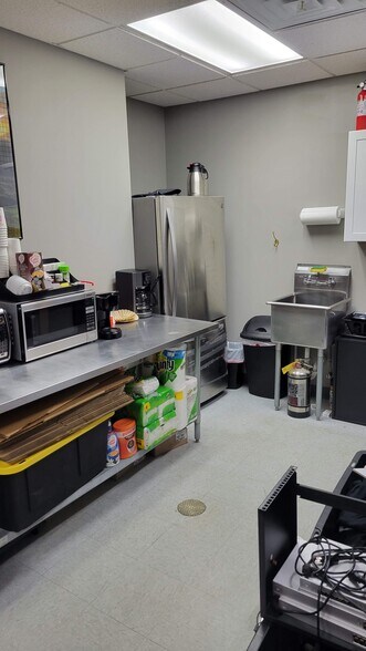 More Photos Of 4491 School Rd S, Export Freestanding For Lease