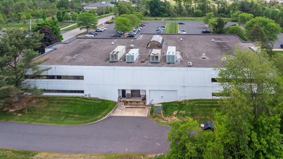More Photos Of 1900 AM Dr, Quakertown Medical For Lease