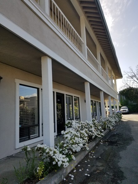 More Photos Of 1717 Seabright Ave, Santa Cruz Office For Lease